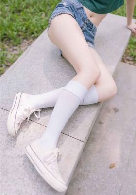 年轻母亲三