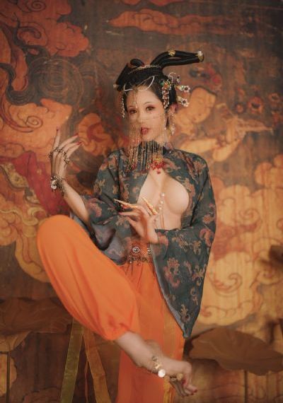 女大学生沙龙在线观看